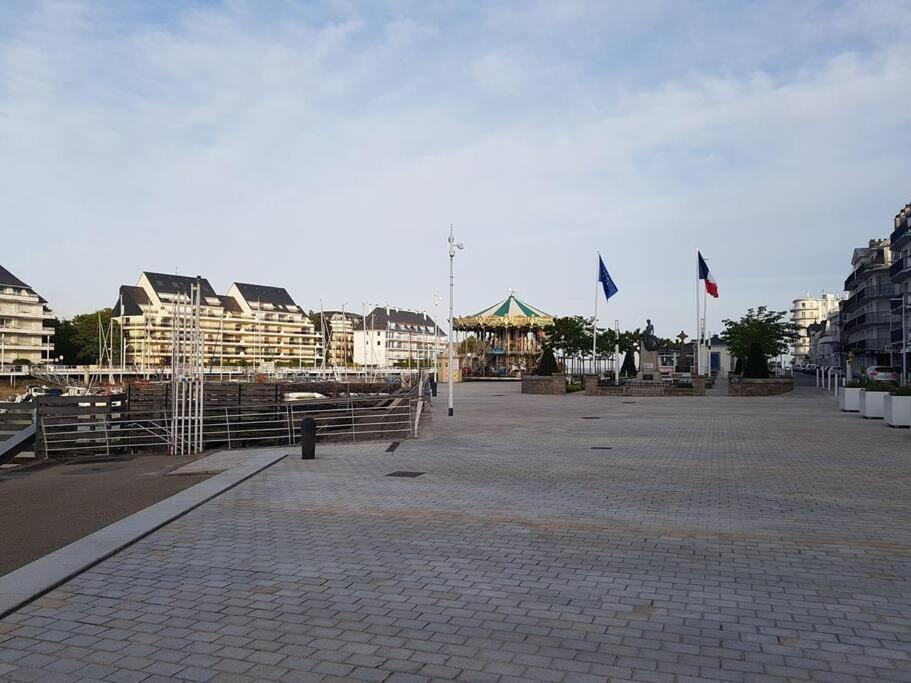 T2 Plein Centre Du Pouliguen, Port Et Plage A Pied Le Pouliguen Exteriör bild
